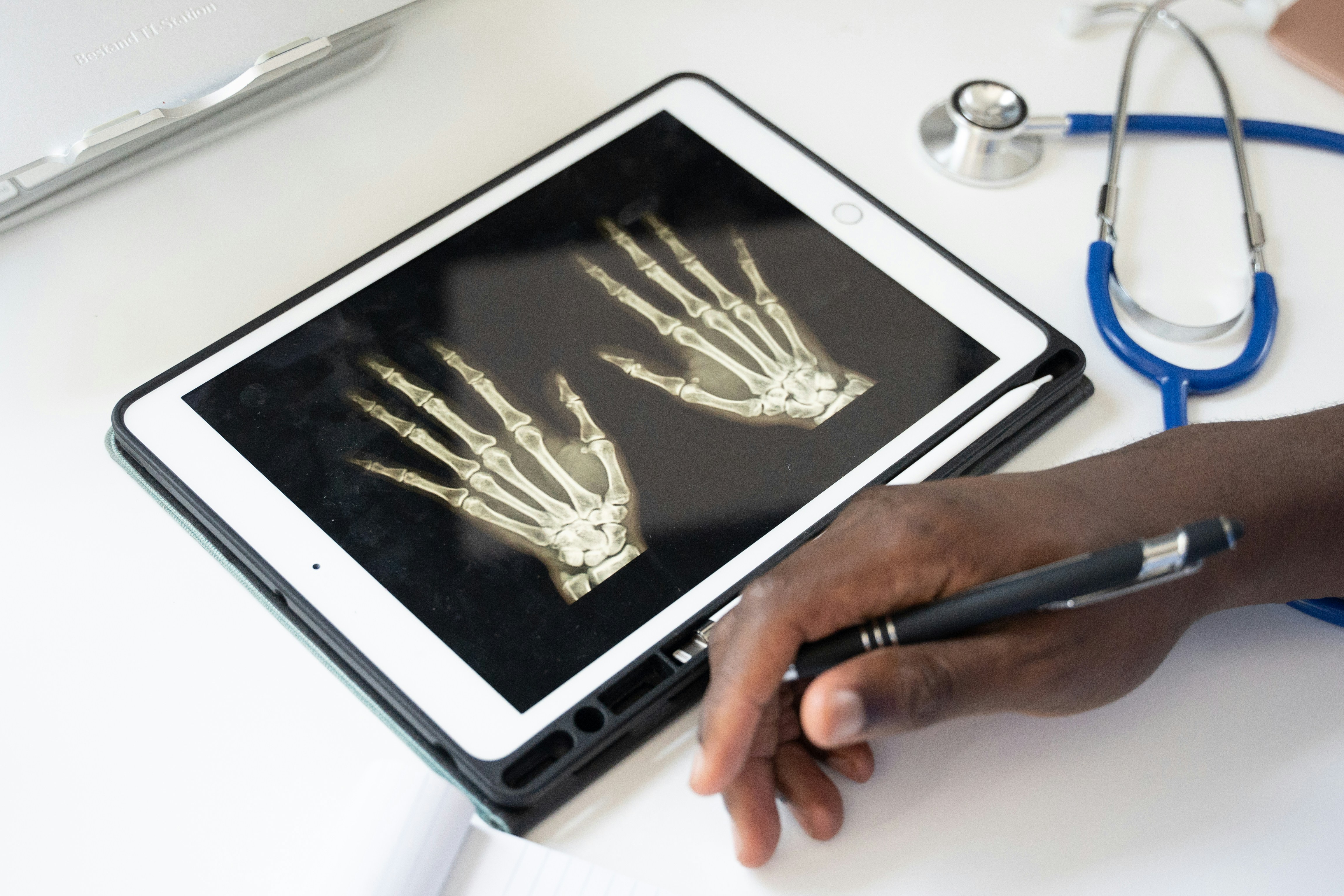 From Data to Diagnosis: The Role of Wearable Tech in Healthcare Innovation