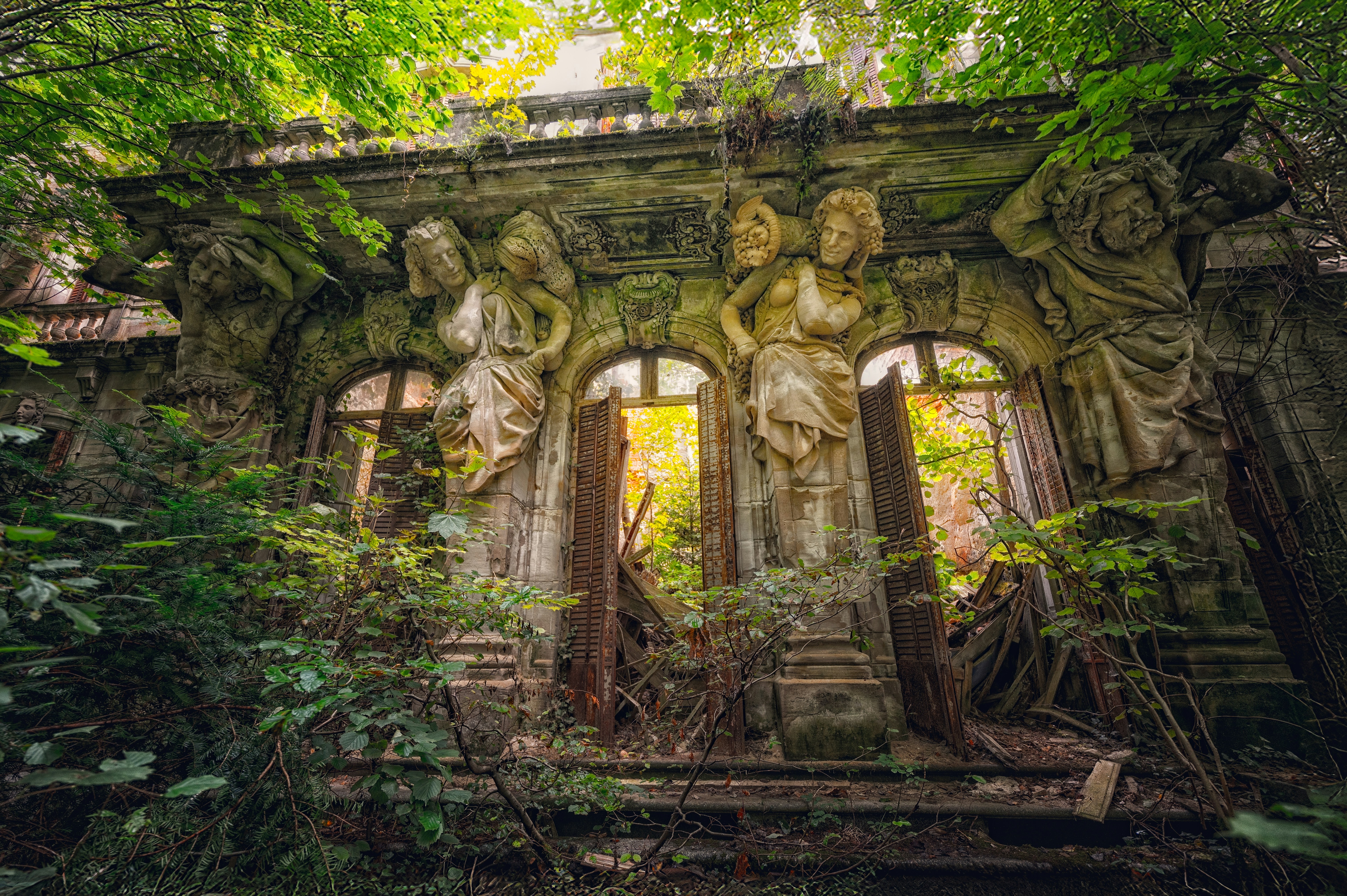 Unconventional Travel Destinations: Exploring the Intriguing Beauty of Abandoned Places